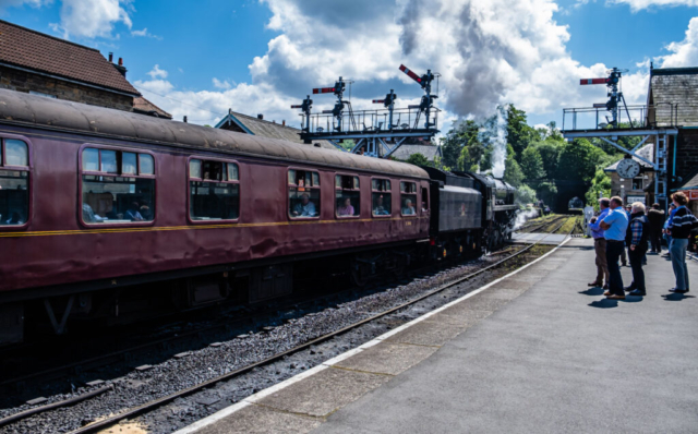 Old "Blinker" pulling away from Grosmont Station