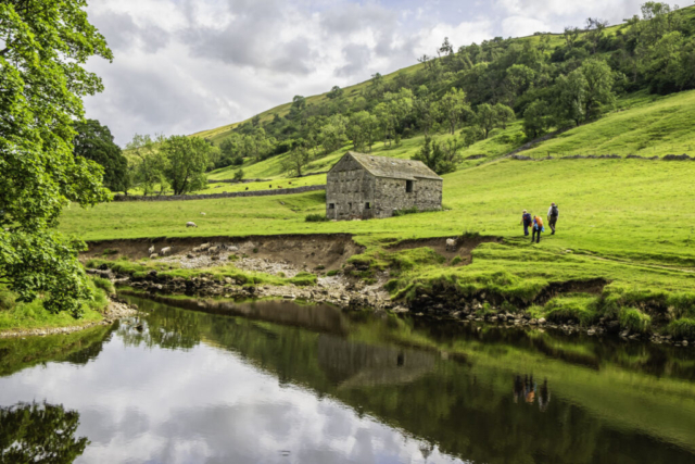 Walking past the V bend in the R Wharfe